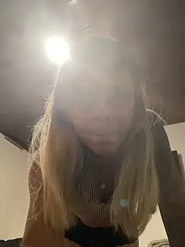 sabrinaneves online show from October 30, 7:14 pm