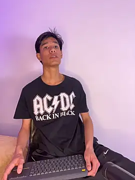 Snapshot of michael_vidal chatting on October 30, 7:25 pm michael vidal online show from October 30, 7:25 pm