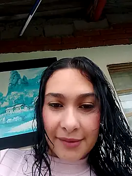 Isa-Giraldo online show from October 31, 12:28 pm