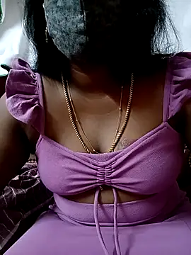 Snapshot of blackqueen143 chatting on October 29, 8:16 am blackqueen143 online show from October 29, 8:16 am