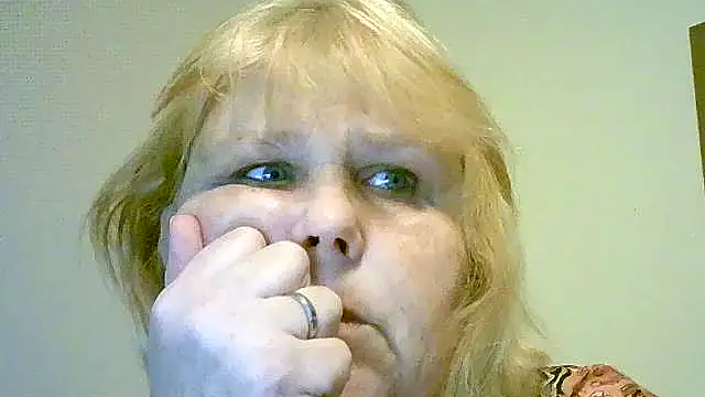 Sylviastar46 online show from November 13, 5:01 pm