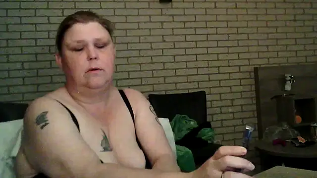 Sylviastar46 online show from April 10, 8:13 pm