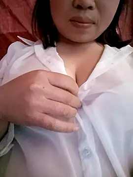 julybe online show from January 13, 5:35 am