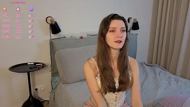 LauraYoungg online show from January 9, 9:16 pm