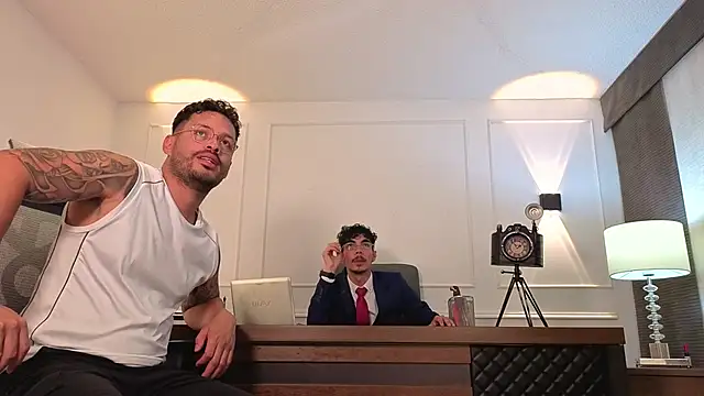 Snapshot of boysonfiree chatting on November 3, 11:44 am boysonfiree online show from November 3, 11:44 am