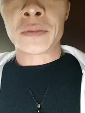 Snapshot of tian7788 chatting on December 19, 2:35 pm tian7788 online show from December 19, 2:35 pm