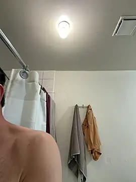 ezrah23 online show from March 28, 5:29 am