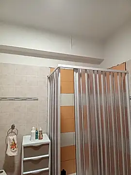 Snapshot of Pistacchio01 chatting on November 1, 8:55 pm Pistacchio01 online show from November 1, 8:55 pm