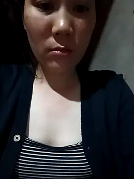 Snapshot of -Lana-123 chatting on April 25, 9:34 pm -Lana-123 online show from April 25, 9:34 pm
