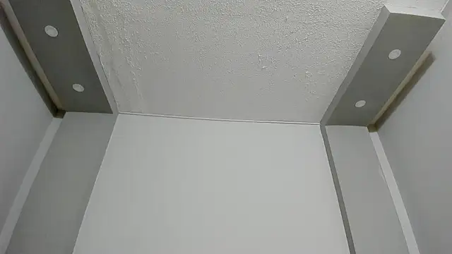 Odette Leroy0 online show from December 5, 12:25 pm