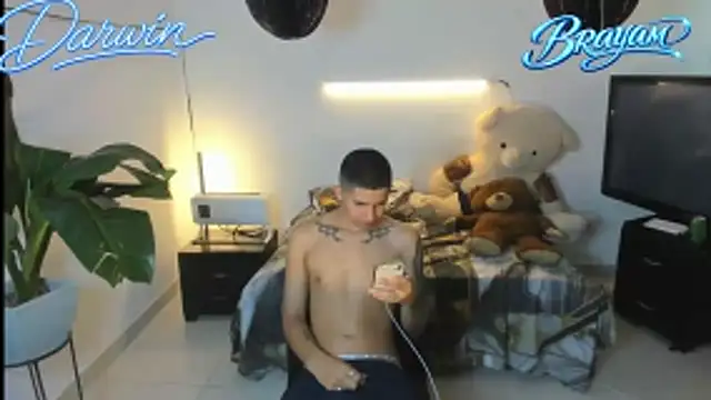 darwinandbrayann online show from February 24, 4:49 pm