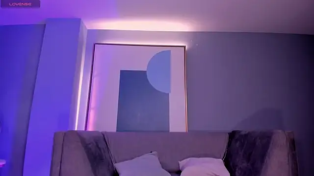 BellaConnorX online show from April 20, 5:10 am