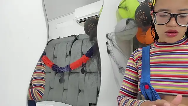 DamianandEva online show from November 1, 12:40 pm