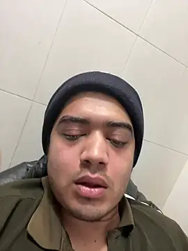 FlashyOcean53 online show from January 8, 11:51 pm