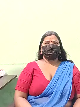 Snapshot of tamil_Nithya_J chatting on April 19, 7:18 am tamil Nithya J online show from April 19, 7:18 am