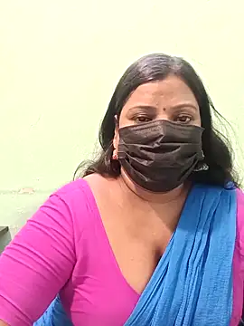 Snapshot of tamil_Nithya_J chatting on April 28, 9:47 am tamil Nithya J online show from April 28, 9:47 am
