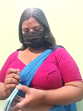 Snapshot of tamil_Nithya_J chatting on May 9, 5:07 pm tamil Nithya J online show from May 9, 5:07 pm