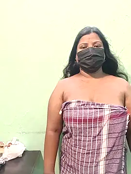 Snapshot of tamil_Nithya_J chatting on May 17, 5:53 pm tamil Nithya J online show from May 17, 5:53 pm