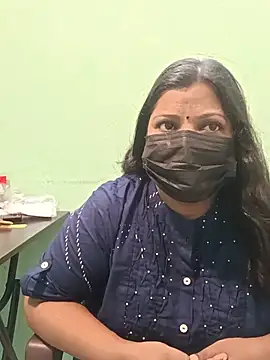 Snapshot of tamil_Nithya_J chatting on June 22, 6:21 am tamil Nithya J online show from June 22, 6:21 am