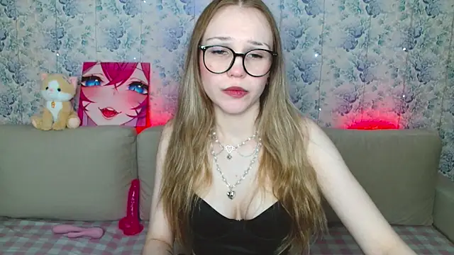 phreshgirlswag online show from April 12, 11:10 pm