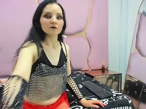 Morticia Black online show from November 13, 7:35 pm