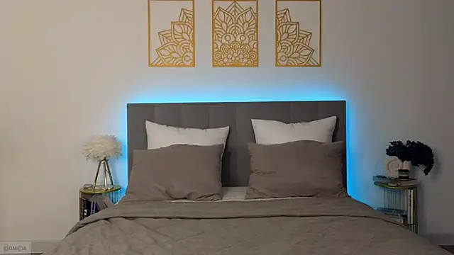 adele armass online show from December 4, 7:44 pm