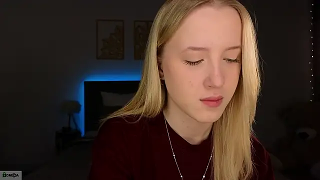 Snapshot of adele_armass chatting on February 20, 9:26 pm adele armass online show from February 20, 9:26 pm