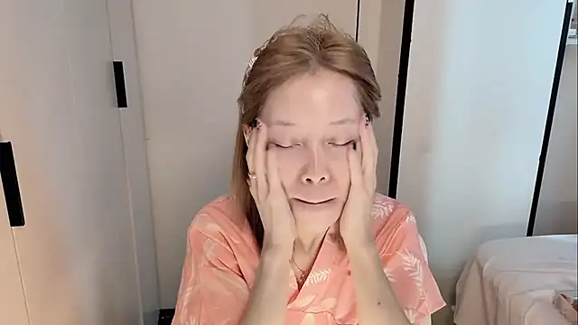 yuyu-33 online show from February 6, 4:06 am