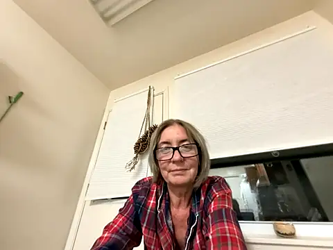 Snapshot of Fargo488 chatting on October 31, 3:40 am Fargo488 online show from October 31, 3:40 am