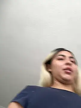 Elina Hills online show from March 1, 6:21 pm