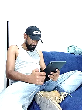 Snapshot of Barbanegra91mx chatting on June 24, 2:32 am Barbanegra91mx online show from June 24, 2:32 am