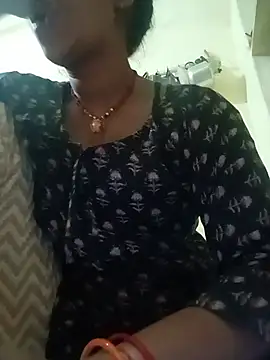 Snapshot of Sangita_g chatting on July 5, 4:07 am Sangita g online show from July 5, 4:07 am
