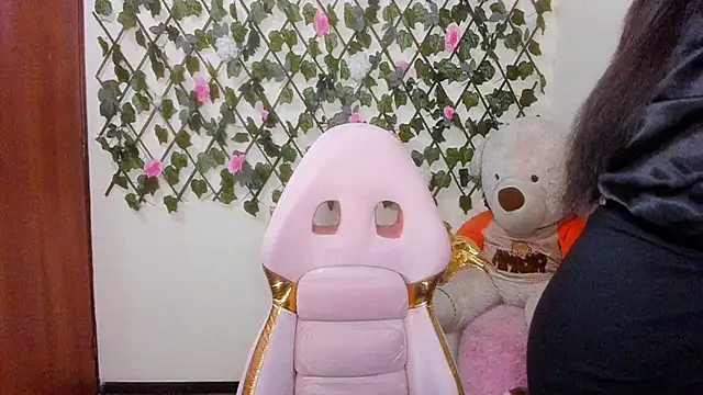 melani ferraraa  online show from November 26, 6:58 am