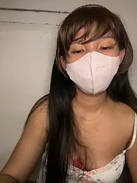 Snapshot of DAISSY69 chatting on October 31, 5:58 pm DAISSY69 online show from October 31, 5:58 pm