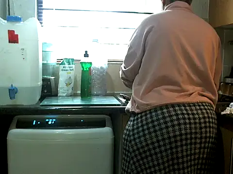 NewBeginnings8 online show from November 3, 6:14 am