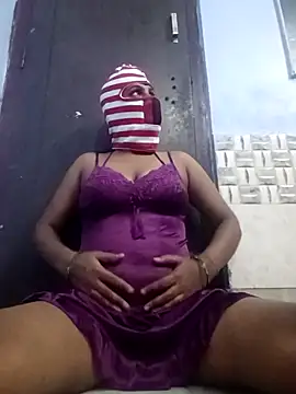 Snapshot of LavishFriction7 chatting on November 10, 5:45 pm LavishFriction7 online show from November 10, 5:45 pm