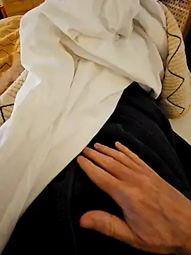 cum daily1 online show from November 3, 8:48 am