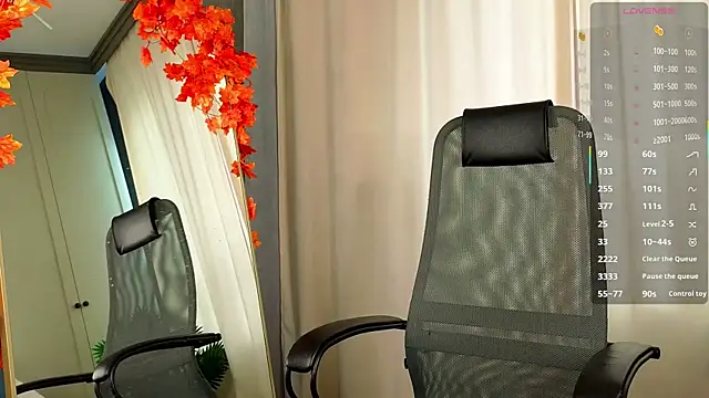 tinyanie online show from November 29, 6:27 am