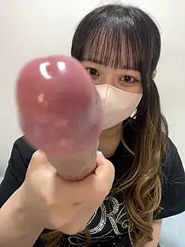 Snapshot of emiri_da_nyan chatting on May 8, 1:16 pm emiri da nyan online show from May 8, 1:16 pm