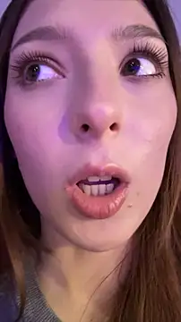 LilluKatten online show from April 25, 10:18 am