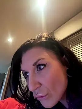 Holyplastic online show from November 15, 1:36 am