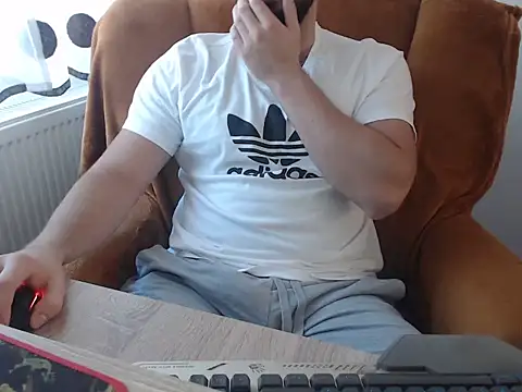 strongcoffee10 online show from November 14, 11:09 am