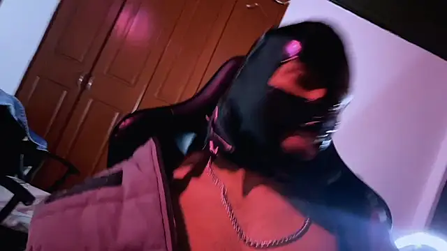 3v1l online show from November 10, 11:42 am