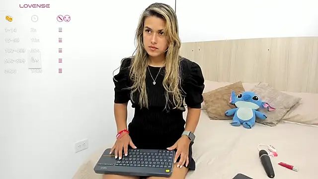 camila borbon online show from January 12, 11:26 am