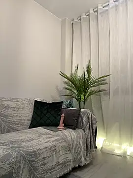 Snapshot of HotLdyllic chatting on February 28, 1:23 pm HotLdyllic online show from February 28, 1:23 pm