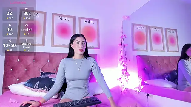 Madisonkay online show from November 15, 7:10 pm