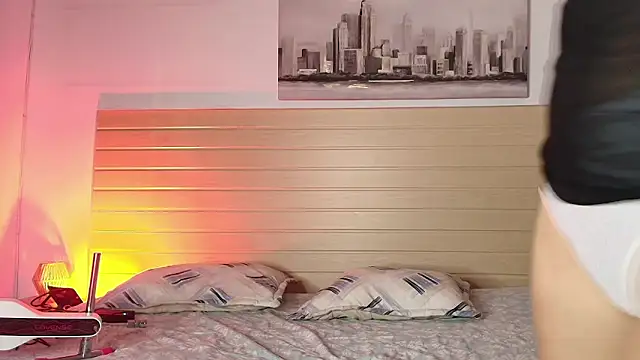 Madisonkay online show from February 28, 2:12 am