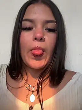 Snapshot of Camila_Duarte_ chatting on November 12, 7:35 pm Camila Duarte online show from November 12, 7:35 pm