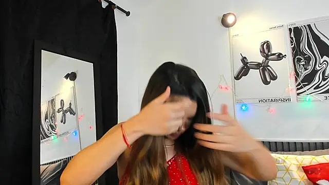 Cloe Bonne online show from December 18, 11:33 pm