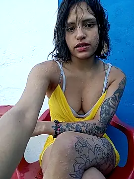 BellaChiquis  online show from January 6, 10:12 pm